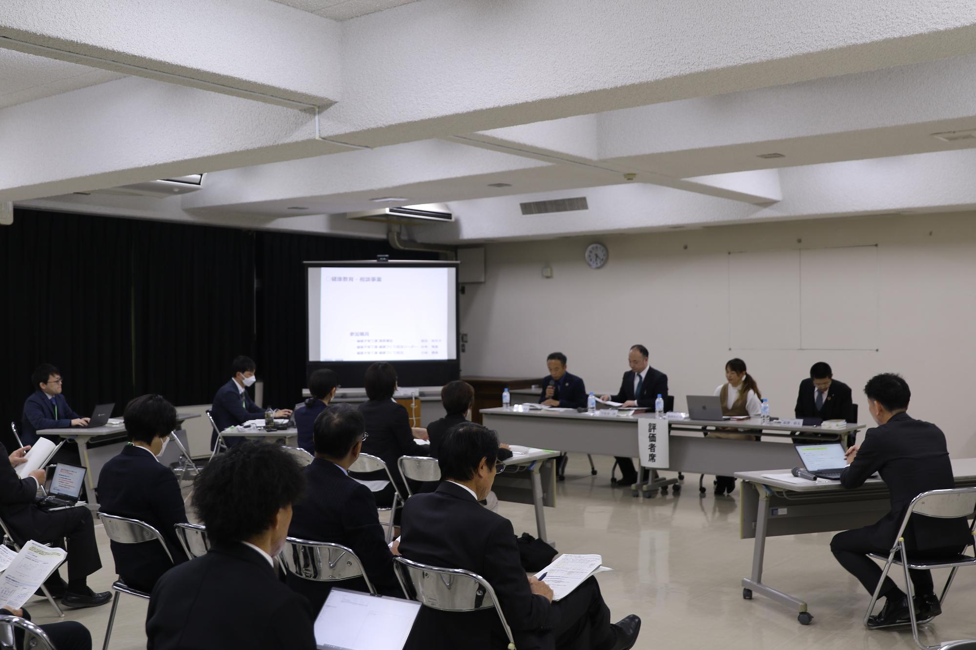 事業評価・提案会の様子の写真2