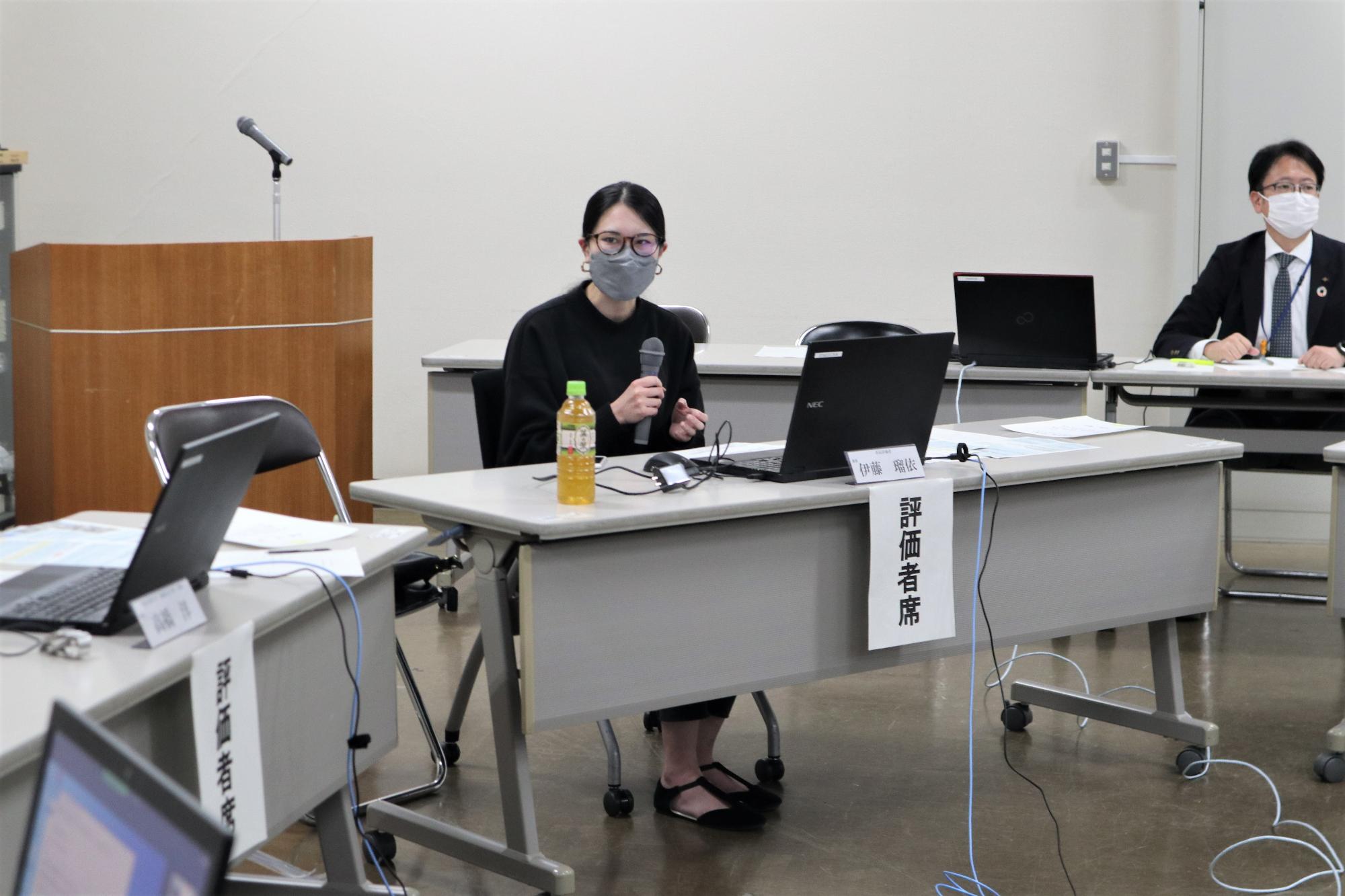 事業評価・提案会の様子の写真4