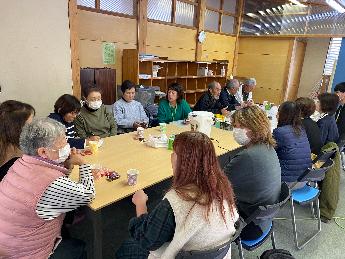 カフェ谷二っこりの様子