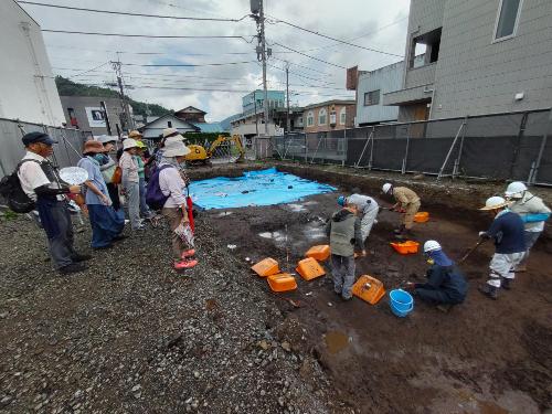 谷村の遺跡を巡る