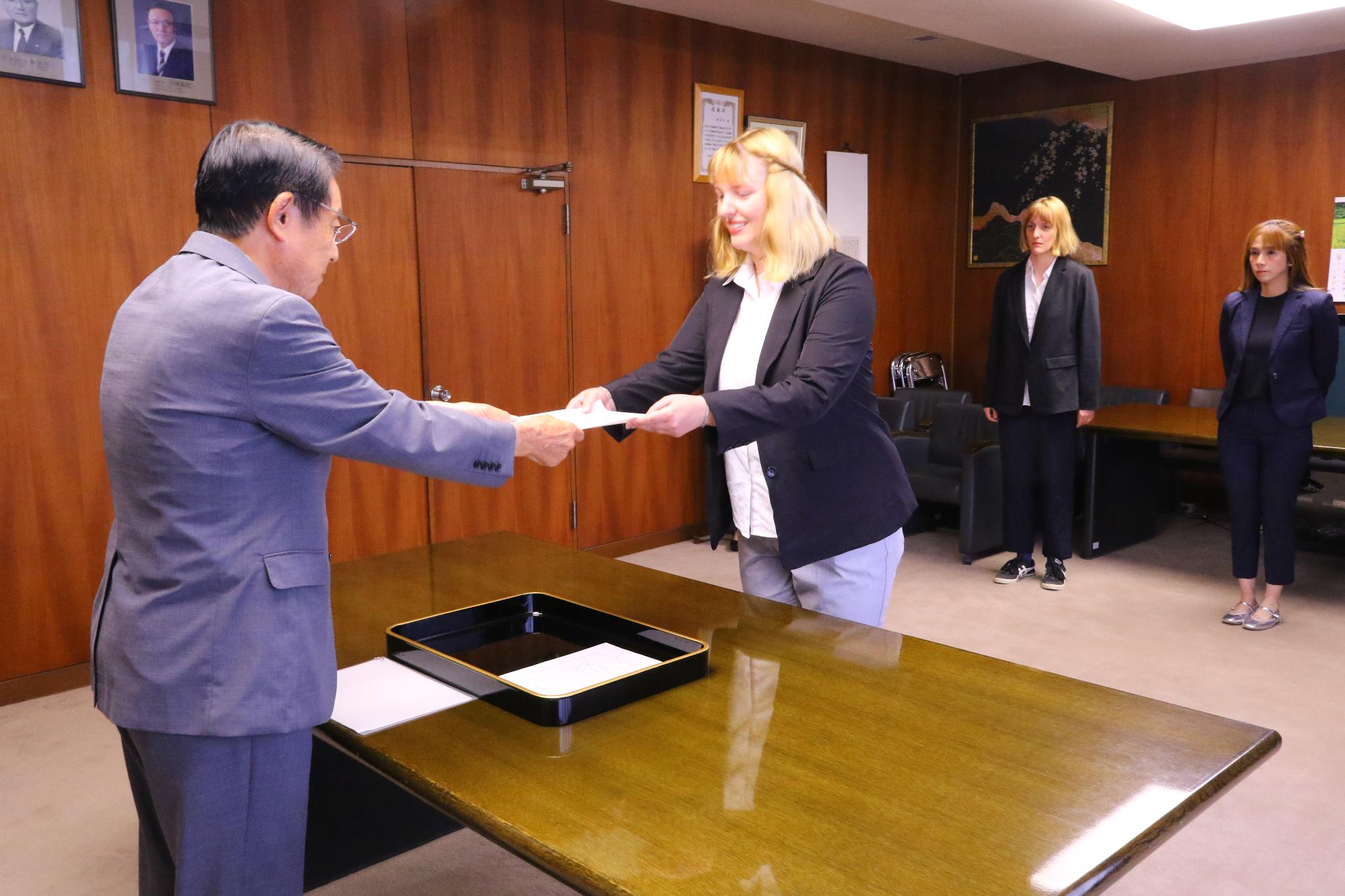 外国人指導員委嘱式1