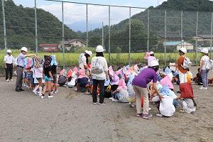 谷二小児童避難訓練の写真