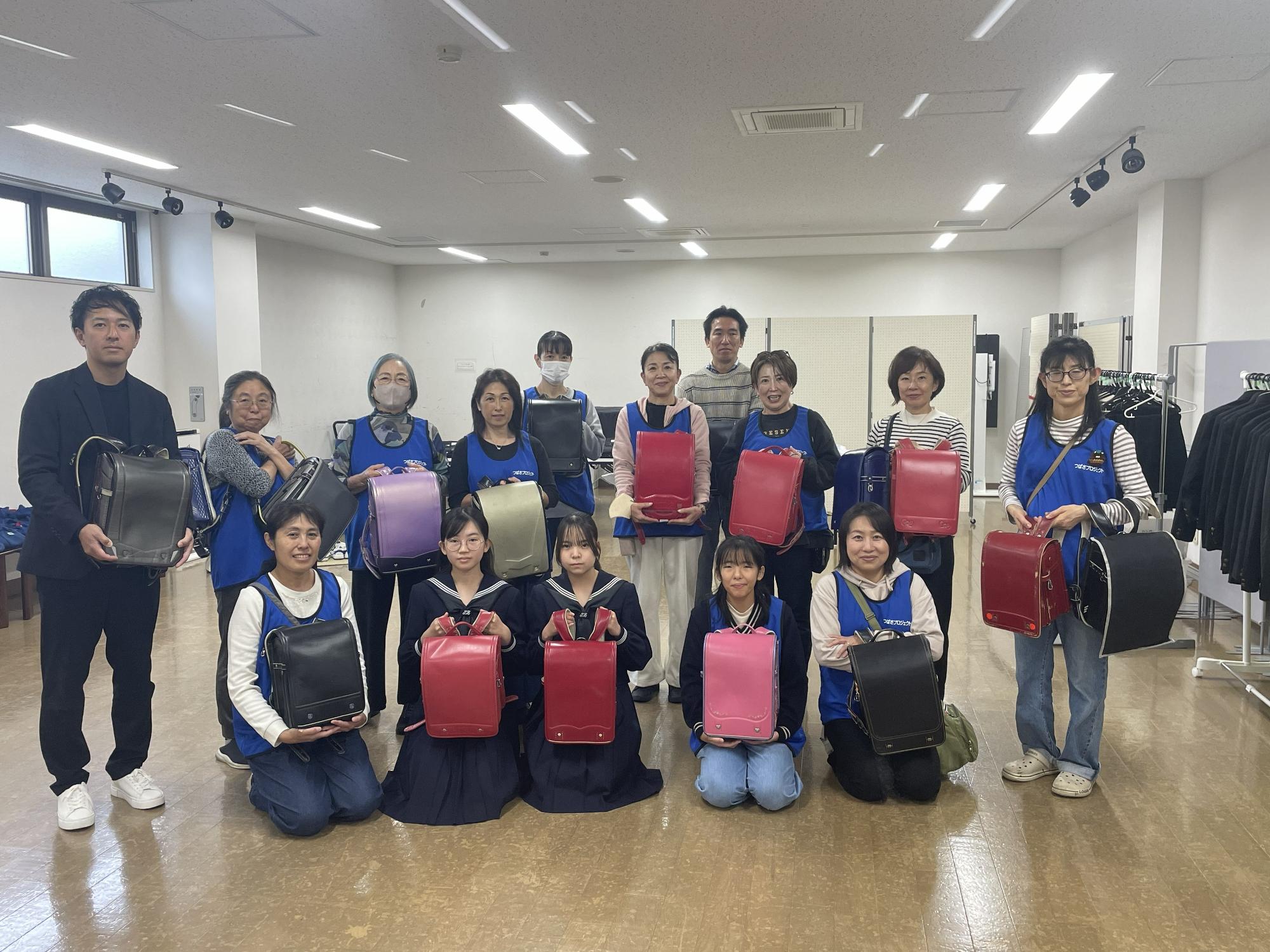 ランドセル受け入れ活動写真